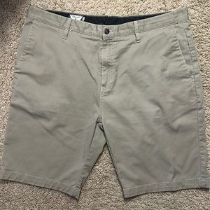 Volcom 38W Tan Chino Shorts